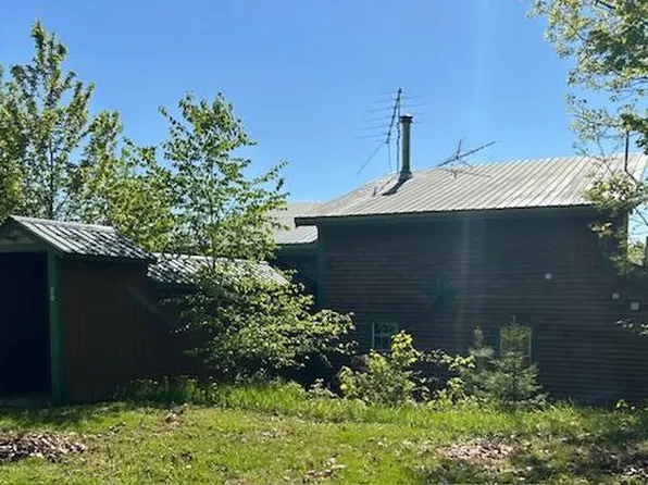 20 Monument Road, Abbot, ME 04406
