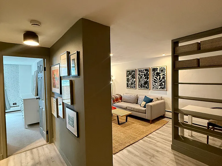 1090 N Lafayette St #101 — Photo 12