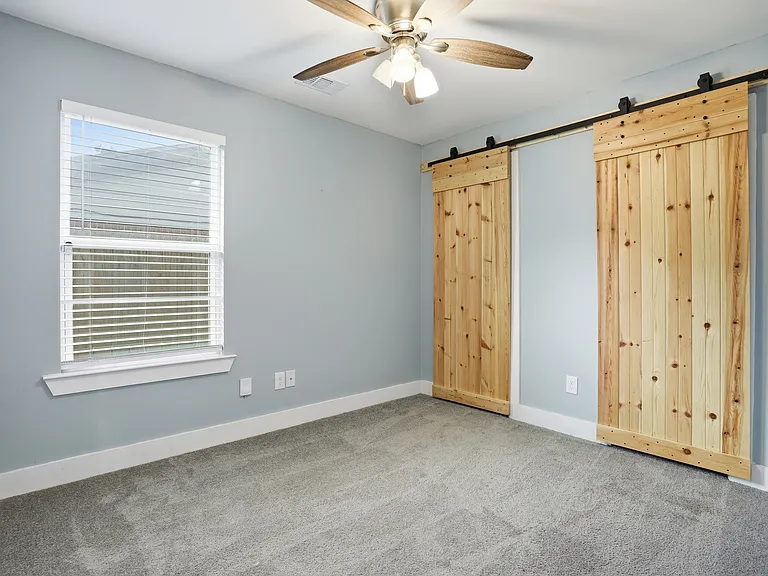 1010 Clinton Park St #B — Photo 9