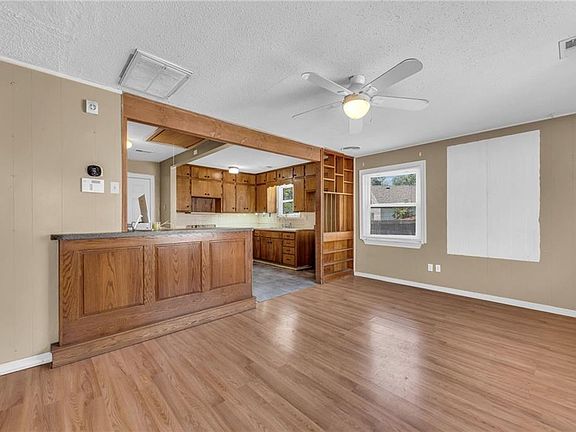 5th image of 4917 Natoma St