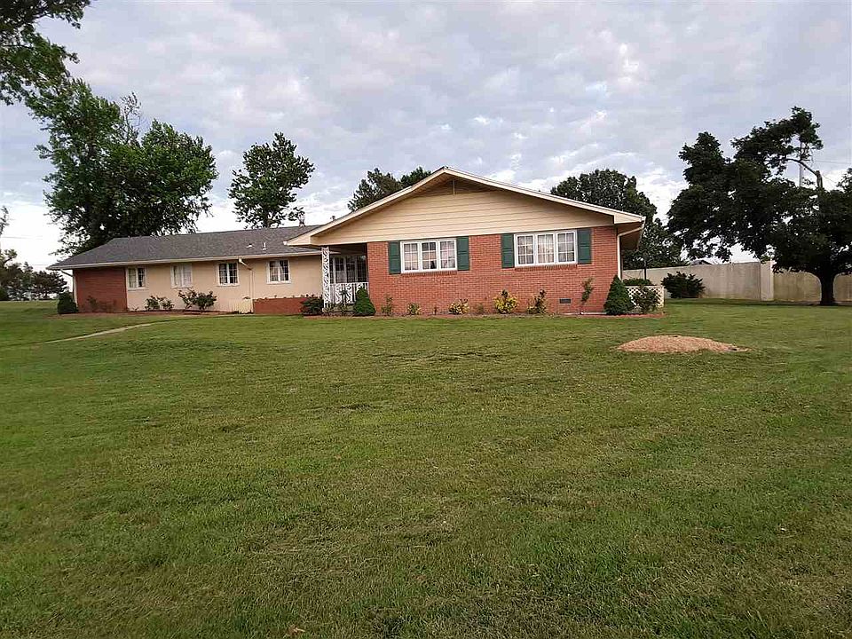 1st image of 324 Berentz Dr