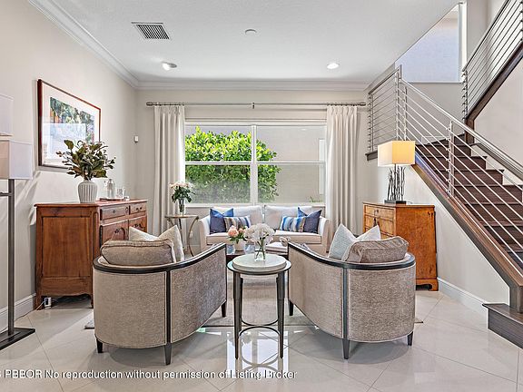 4th image of 12132 Aviles Cir