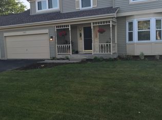 582 Farina Ct, Mundelein, IL