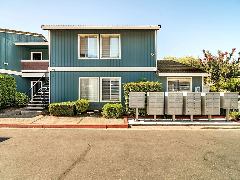 255_Snowhaven_Ct_ Merced California 33