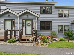 102 Lake Vista Dr UNIT 102, East Hampton, CT 06424