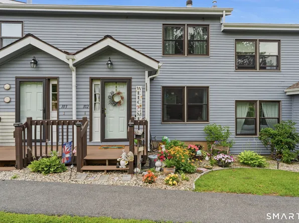 102 Lake Vista Drive #102, East Hampton, CT 06424