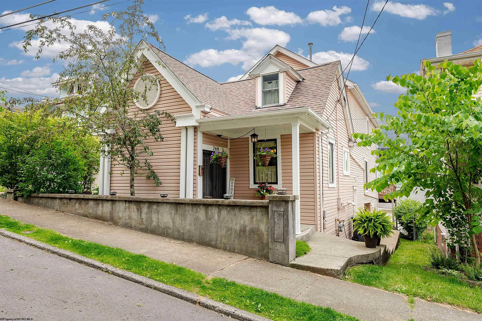 248 Waitman St photo 1