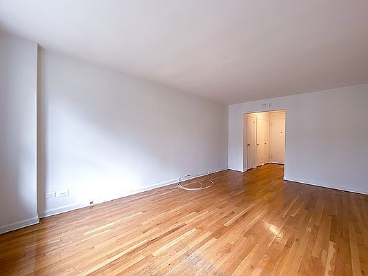 1st image of 150 E 30th St APT 6C