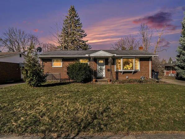 1035 N Maple Rd, Ann Arbor, MI 48103