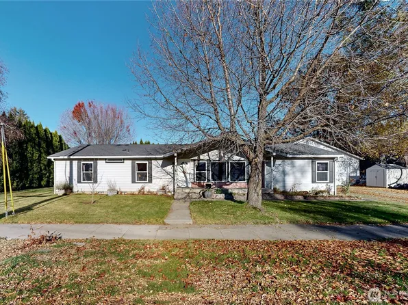 621 E Sixth Street, Waitsburg, WA 99361
