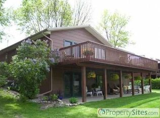 731 N Main St, Columbus, WI 53925