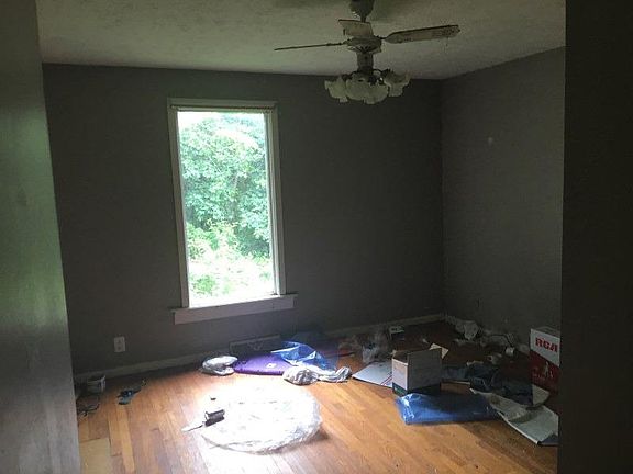 5th image of 1178 Moore Hill Ave