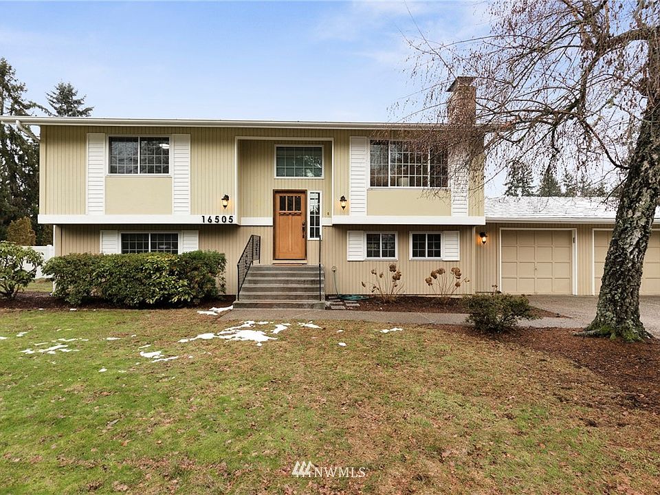 Beautiful home ready to be yours!