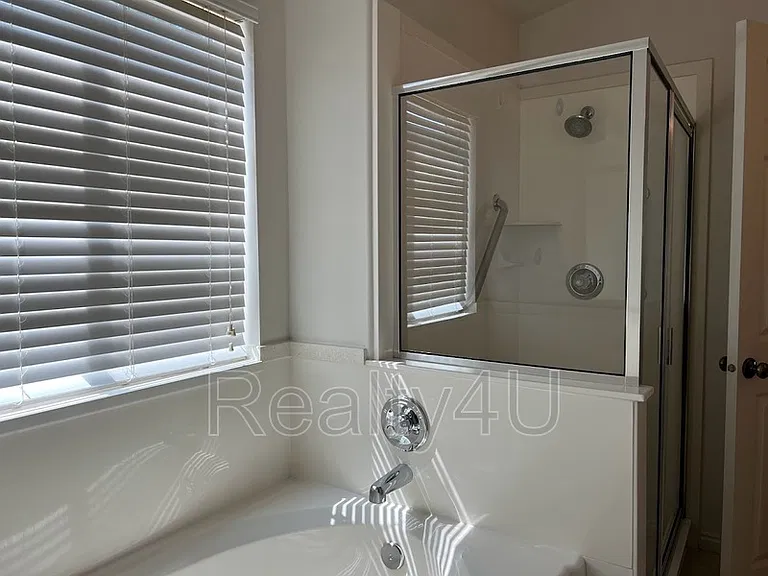 1385 E 1120 S — Photo 12