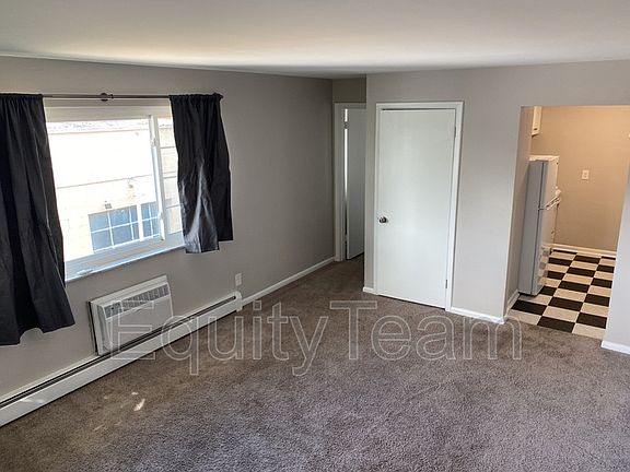 3rd image of 4126 Sibley Ave APT 1