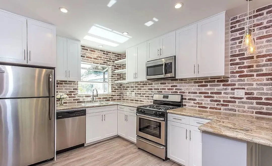 1 bed, $2,995 — Photo 1