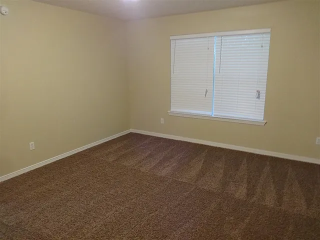 2424 W Shelby Creek Rd — Photo 7