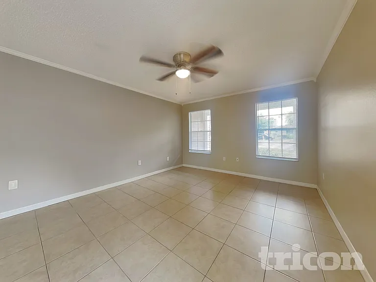 7503 Leon Ave — Photo 3