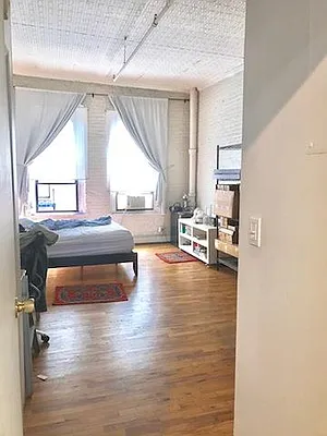 Rented by Avenue Sotheby's International Realty | media 41