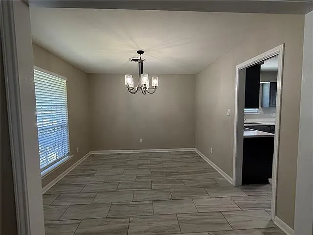 210 Camden St — Photo 6
