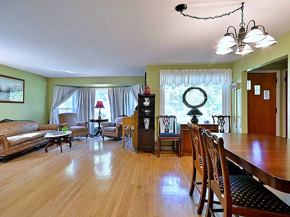 3rd image of 2407 Forest View Ave