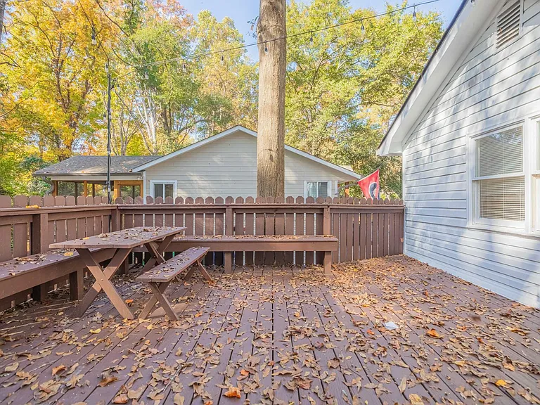 230 Habersham Dr — Photo 20