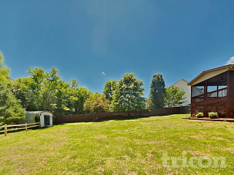 70 Hilldebrant Dr — Photo 21