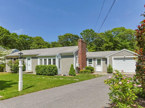 26 Hinckley Circle, Osterville, MA 02655
