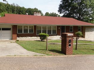 225 Gaiter Cir, Knoxville, TN 37915