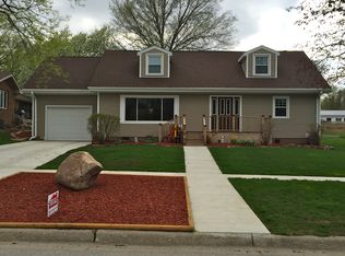 305 Main St, Wall Lake, IA 51466