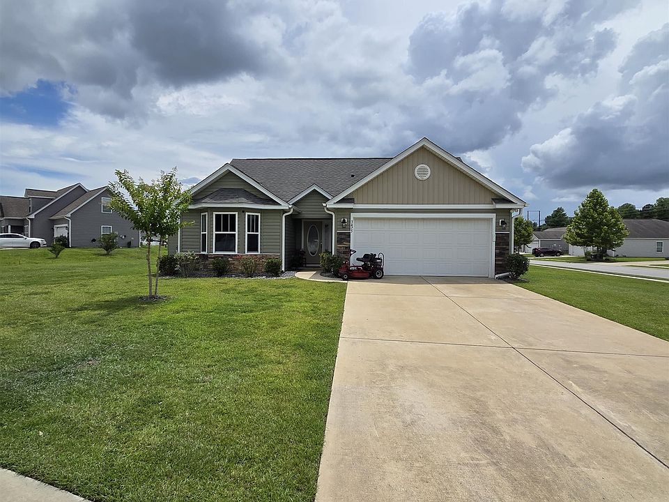 1st image of 3475 Holly Loop
