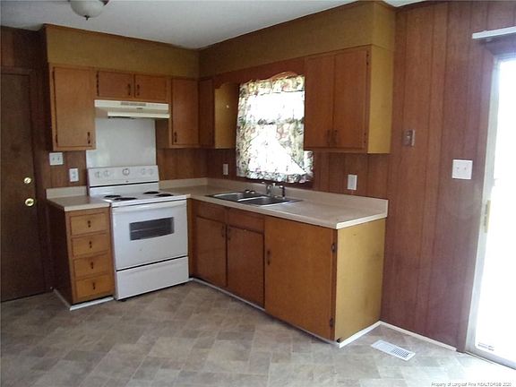 5th image of 505 Santa Fe Dr NE