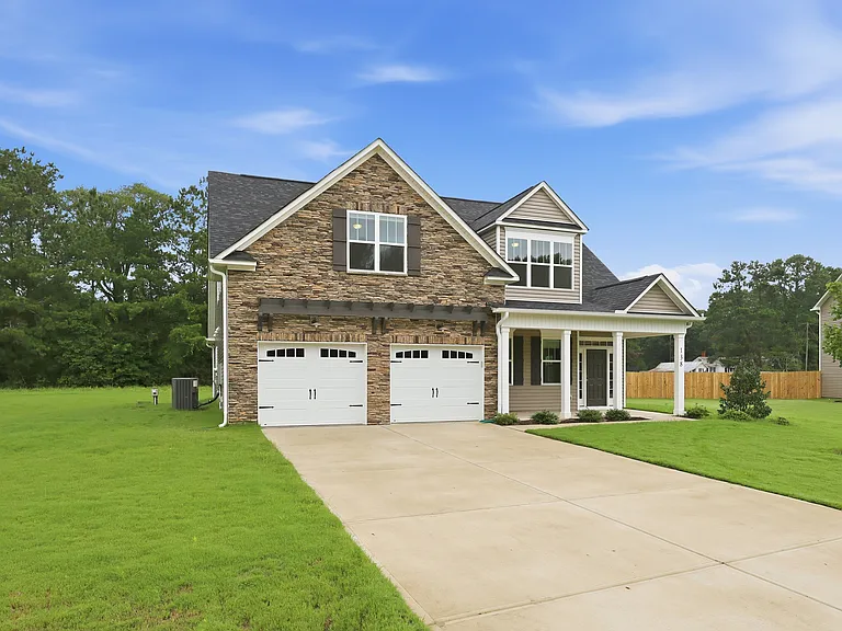138 Abingdon Farms Dr — Photo 2