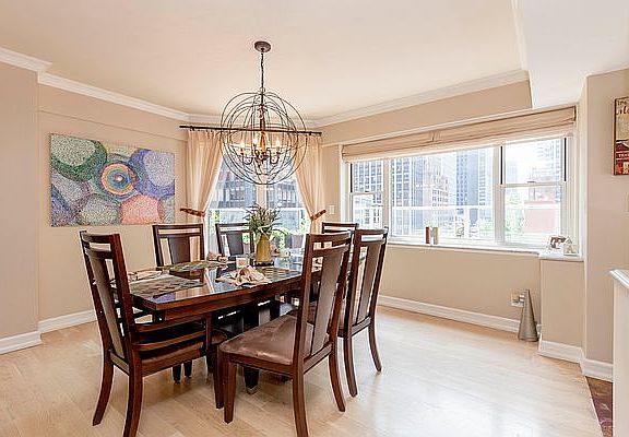 3rd image of 100 W 57th St Unit 20/21G