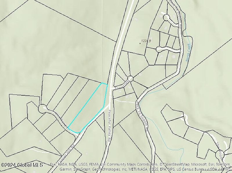 5th image of 4 Woodland Lane