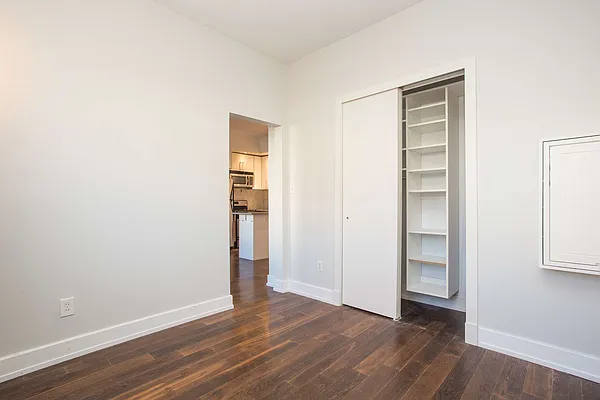 Rented by Twyford Real Estate | media 14