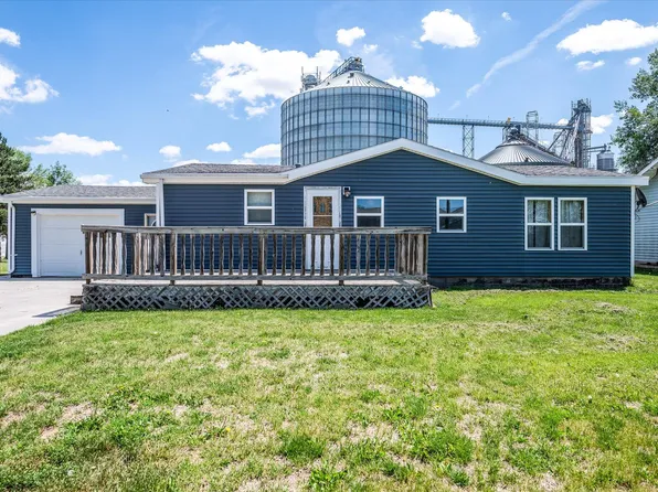 18 Weare St, Woodbine, IA 51579