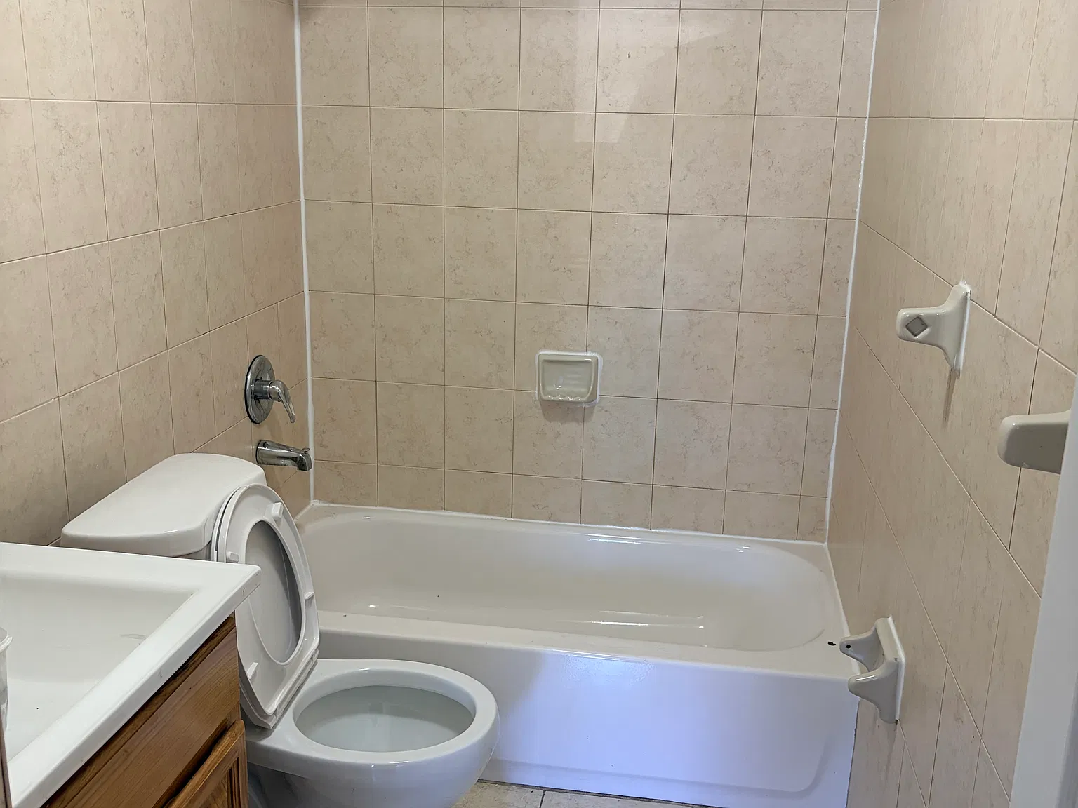1695 Banyer Pl — Photo 3