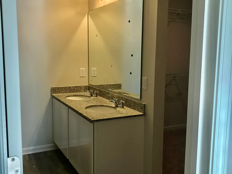 3914 Bellingham Ct — Photo 7