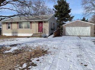 1417 27th St SE, Rochester, MN 55904