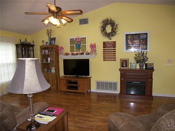 3rd image of 1109 Sunshine Way SW