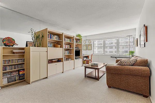 1st image of 250 E 87th St APT 7J