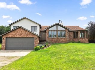 5360 N Owosso Rd, Fowlerville, MI 48836