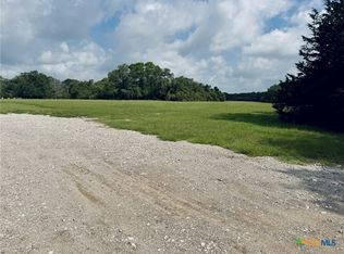 104 County Road 149, Hallettsville, TX 77964