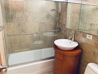 Rented by Luxus Manhattan Realty