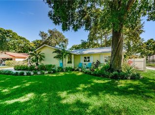 212 Hollow Oak Ct, Tarpon Springs, FL 34689