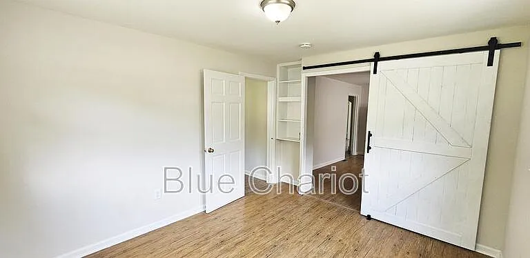 528 Short St — Photo 22