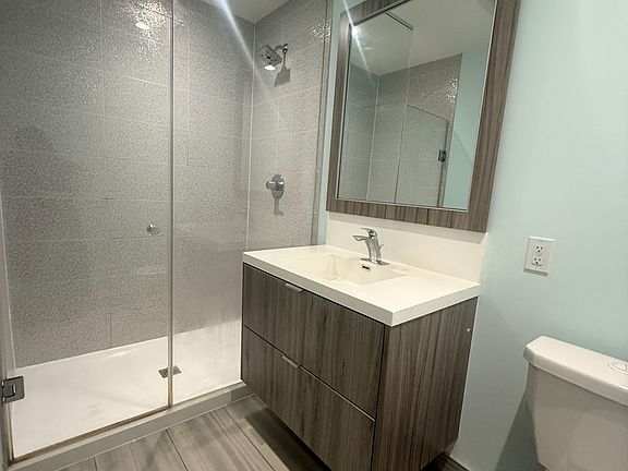2nd image of 80 Vanauley St #610