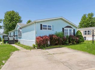 1668 Apache Dr, Marion, IA 52302