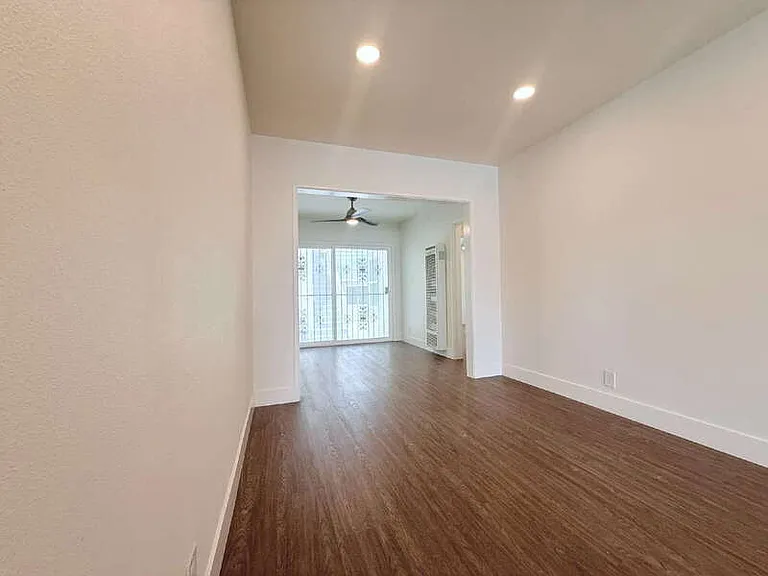 6509 State St — Photo 20